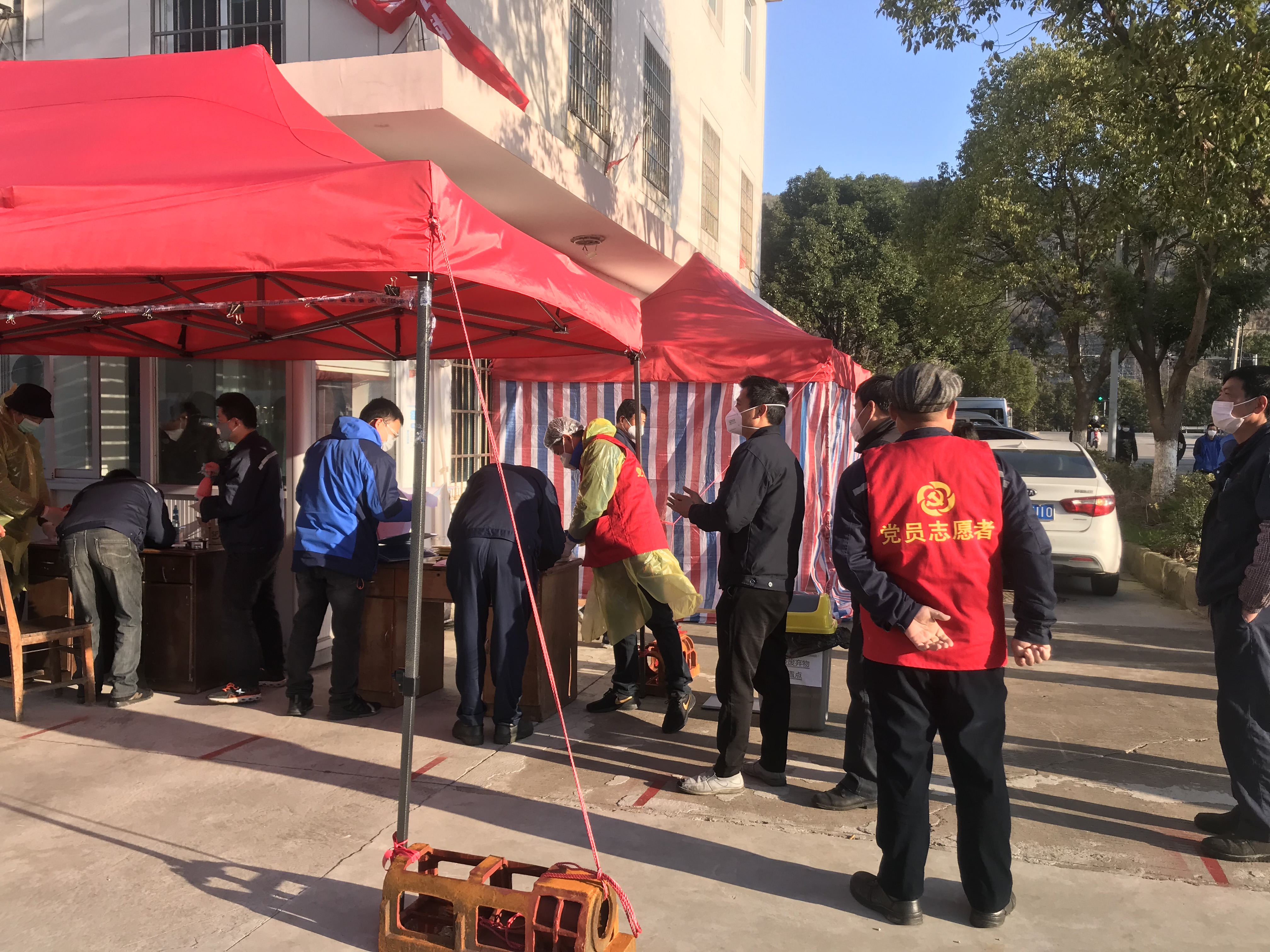 數控雕銑機,模具雕銑機,立式加工中心,石墨雕銑機-凱博數控